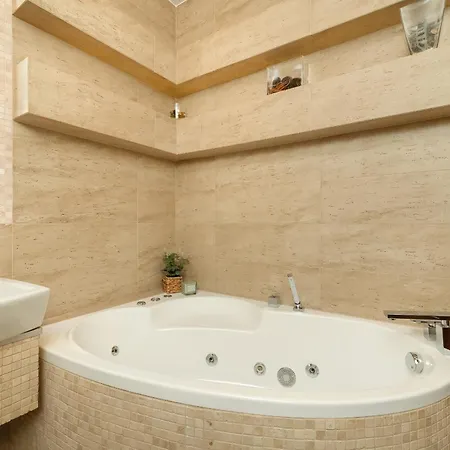Lejlighed Przytulny Apartament Z Klimatyzacja By Noclegi Renters Kraków