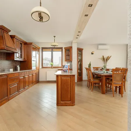 Przytulny Apartament Z Klimatyzacja By Noclegi Renters *