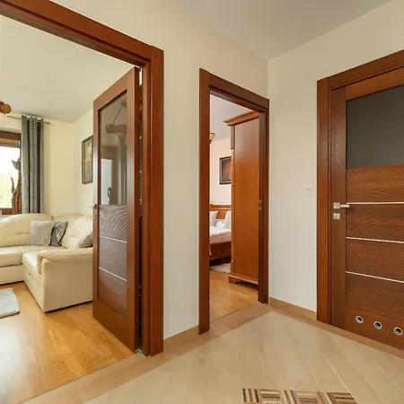 Przytulny Apartament Z Klimatyzacja By Noclegi Renters